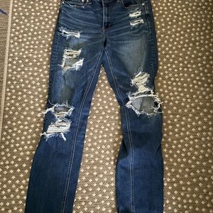 American eagle ripped skinny jeans
